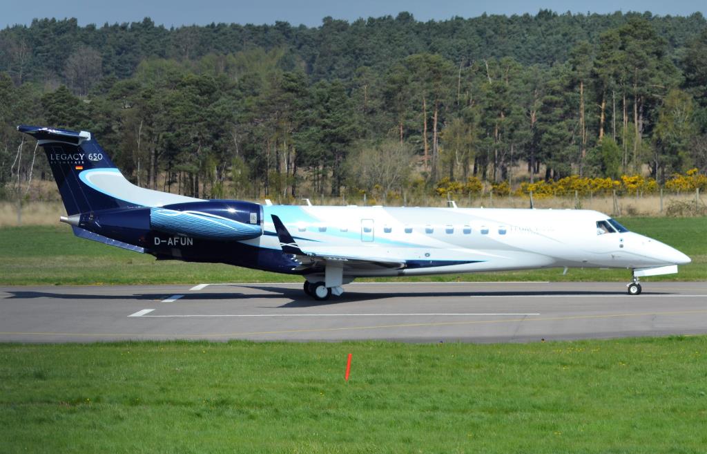 Photo of aircraft D-AFUN operated by Air Hamburg