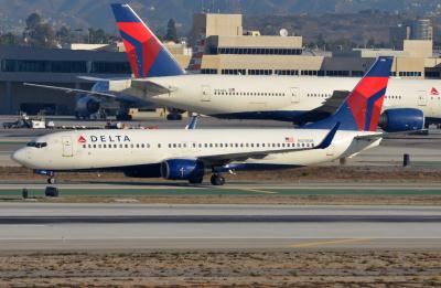 Photo of aircraft N376DA operated by Delta Air Lines