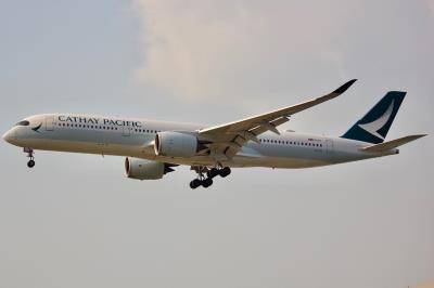 Photo of aircraft B-LRV operated by Cathay Pacific Airways