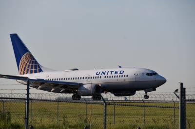 Photo of aircraft N16732 operated by United Airlines