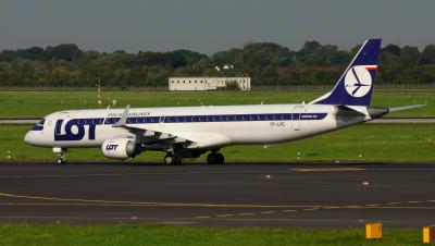 Image of aircraft registration SP-LNC - A ERJ-195-LR (ERJ-190-200 LR) operated by LOT - Polish Airlines
