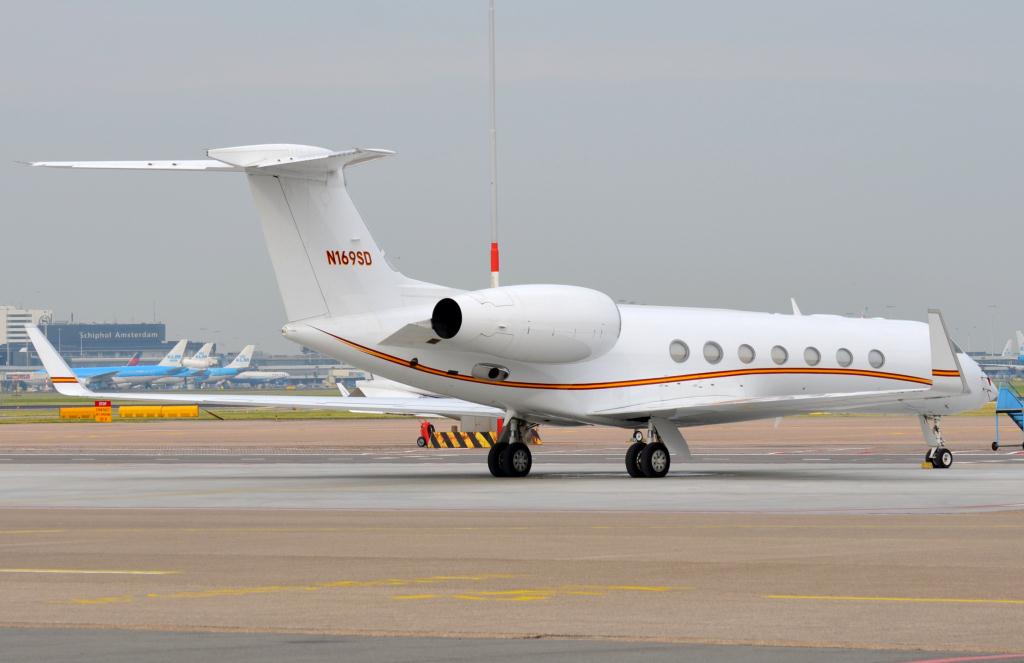 Photo of aircraft N169SD operated by Petrowest Operation Services SA
