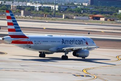 Photo of aircraft N667AW operated by American Airlines