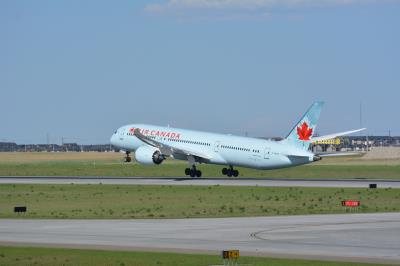 Image of aircraft registration C-FRSO - A 787-9 Dreamliner operated by Air Canada