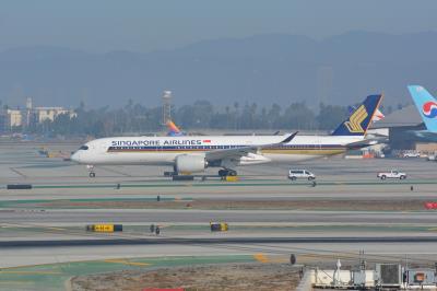 Photo of aircraft 9V-SGD operated by Singapore Airlines