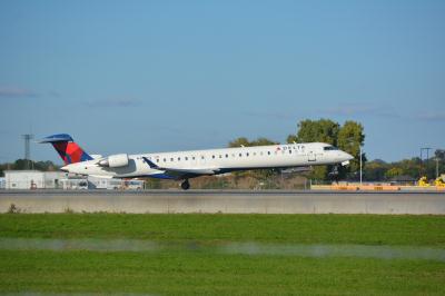 Photo of aircraft N305PQ operated by Delta Connection