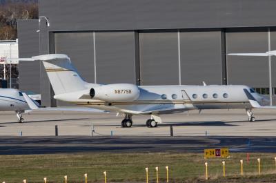 Photo of aircraft N877SB operated by Gulfstream Aerospace Corporation