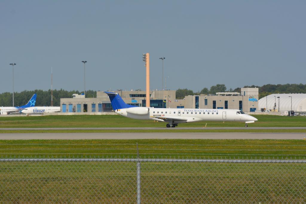 Photo of aircraft N835HK operated by Trans States Airlines