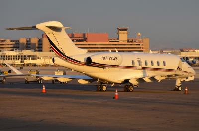 Photo of aircraft N772QS operated by NetJets