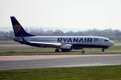Photo of aircraft EI-EBP operated by Ryanair