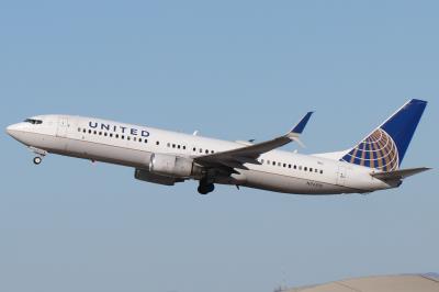 Photo of aircraft N76515 operated by United Airlines