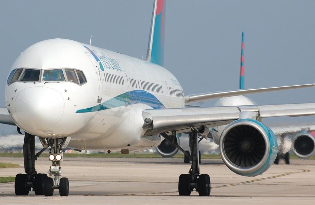 Photo of aircraft G-OOOX operated by First Choice Airways