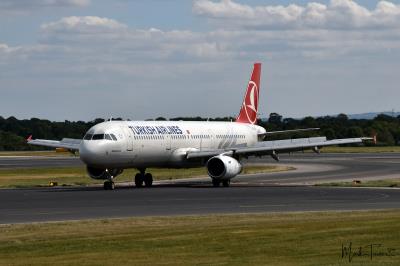 Photo of aircraft TC-JSC operated by Turkish Airlines