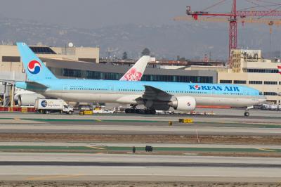 Image of aircraft registration HL8007 - A 777-3B5(ER) operated by Korean Air Lines