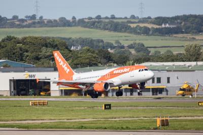 Photo of aircraft G-EZBY operated by easyJet