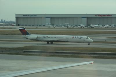 Photo of aircraft N982DL operated by Delta Air Lines