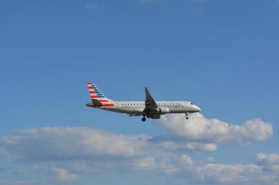Image of aircraft registration N247NN - A ERJ-175LR (ERJ-170-200 LR) operated by American Eagle