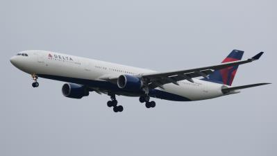 Photo of aircraft N815NW operated by Delta Air Lines