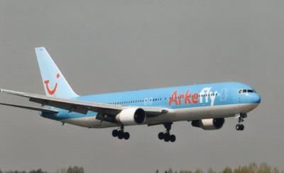 Photo of aircraft PH-AHQ operated by Arkefly