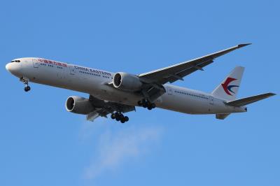 Photo of aircraft B-7369 operated by China Eastern Airlines