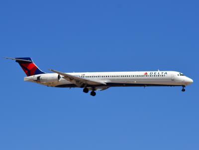 Photo of aircraft N918DH operated by Delta Air Lines