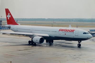 Photo of aircraft HB-IQB operated by Swissair