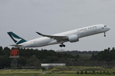 Photo of aircraft B-LRP operated by Cathay Pacific Airways