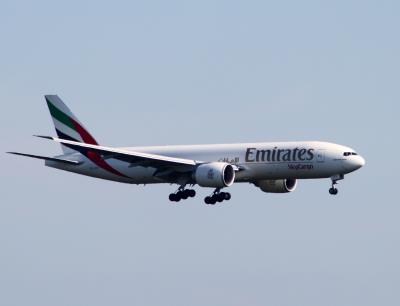 Photo of aircraft A6-EFF operated by Emirates