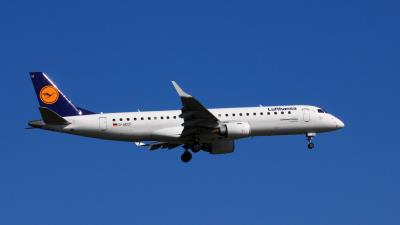 Photo of aircraft D-AECF operated by Lufthansa Cityline