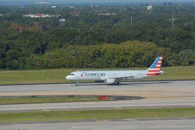 Photo of aircraft N189UW operated by American Airlines