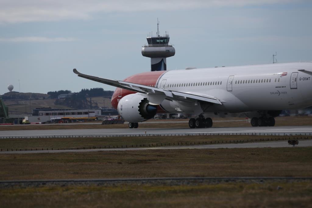 Photo of aircraft G-CKWT operated by Norwegian Air UK