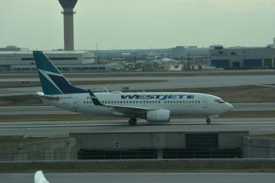 Photo of aircraft C-GUWS operated by WestJet