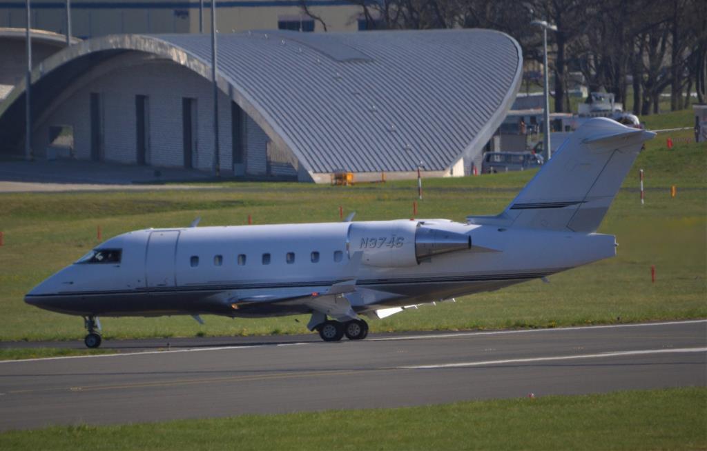 Photo of aircraft N3746 operated by General Electric Company