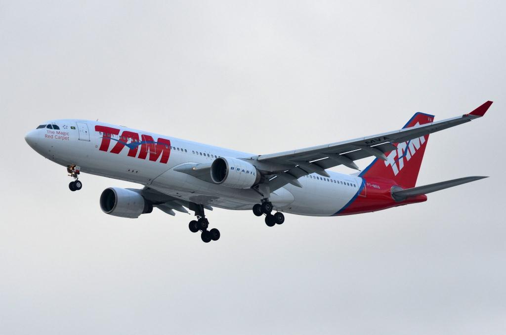 Photo of aircraft PT-MVA operated by TAM Linhas Aereas