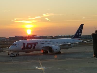 Photo of aircraft SP-LRA operated by LOT - Polish Airlines