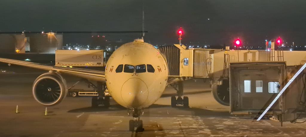 Photo of aircraft C-GURP operated by WestJet