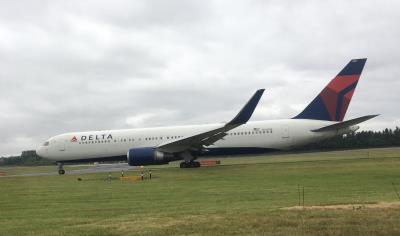 Photo of aircraft N1604R operated by Delta Air Lines