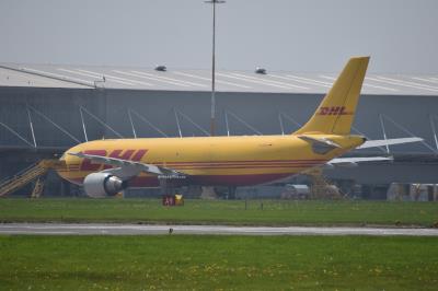Photo of aircraft D-AEAC operated by EAT Leipzig