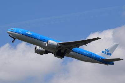 Image of aircraft registration PH-BQD - A 777-206(ER) operated by KLM Royal Dutch Airlines