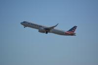 Photo of aircraft N117AN operated by American Airlines