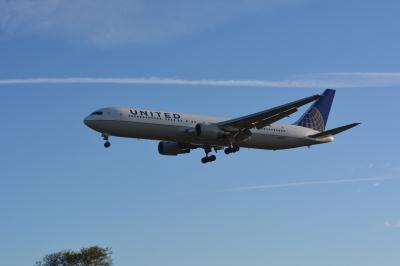 Image of aircraft registration N659UA - A 767-322(ER) operated by United Airlines