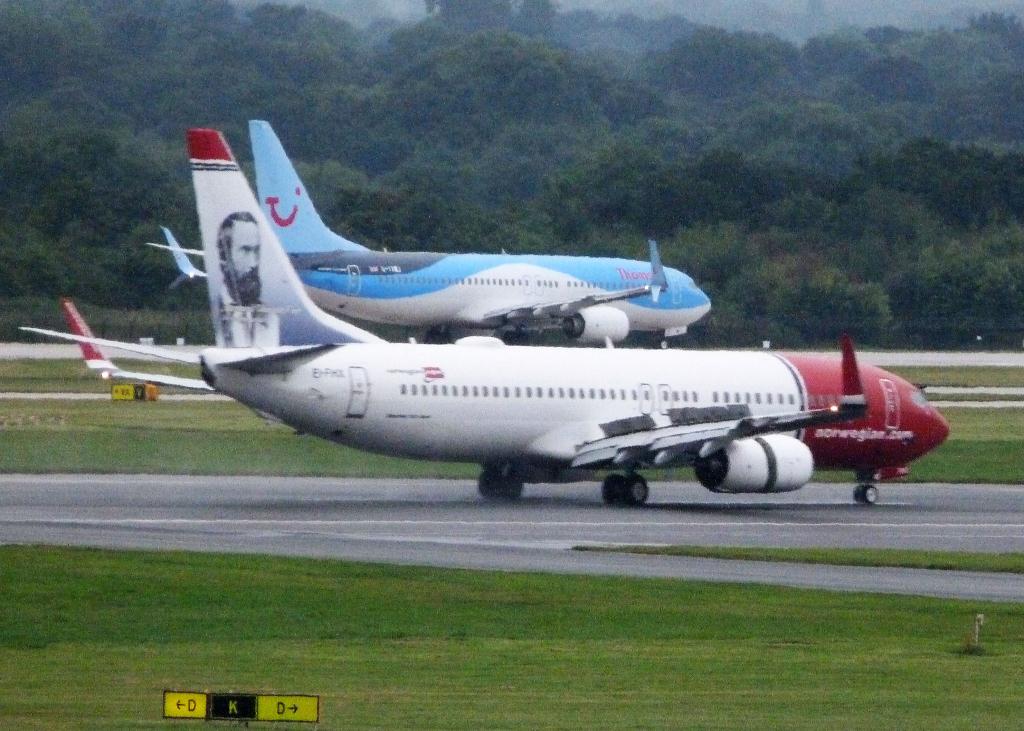 Photo of aircraft EI-FHX operated by Norwegian Air International