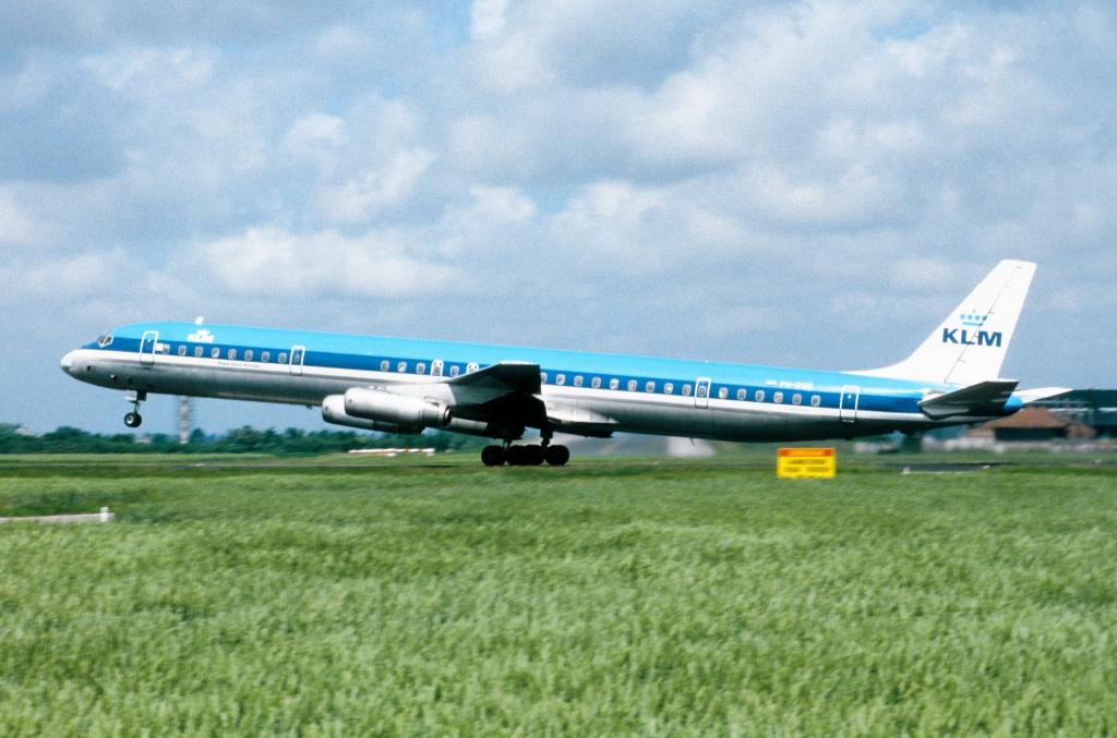 Photo of aircraft PH-DEC operated by KLM Royal Dutch Airlines