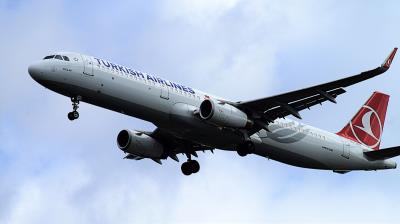 Image of aircraft registration TC-JTG - A A321-231(WL) operated by Turkish Airlines
