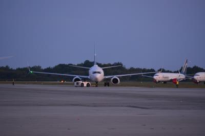 Photo of aircraft C-FCSX operated by WestJet