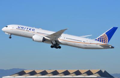 Photo of aircraft N13954 operated by United Airlines