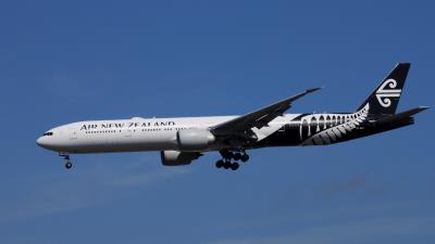 Photo of aircraft ZK-OKS operated by Air New Zealand