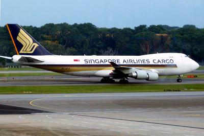Photo of aircraft 9V-SFO operated by Singapore Airlines