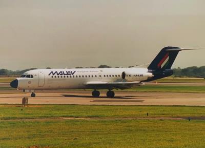 Photo of aircraft HA-LME operated by Malev Hungarian Airlines
