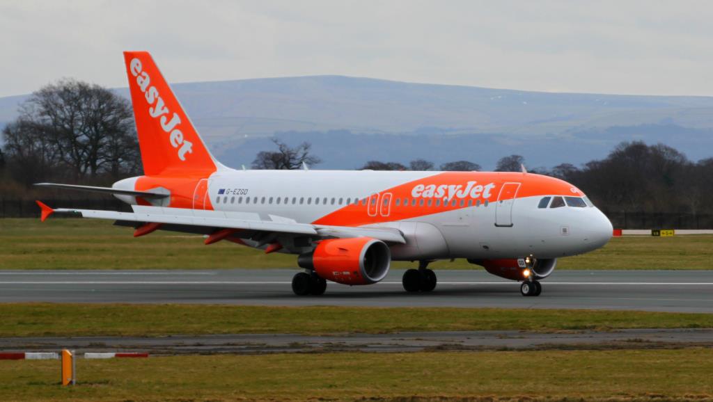 Photo of aircraft G-EZGD operated by easyJet